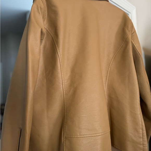 Faux leather jackets - Picture 9 of 9